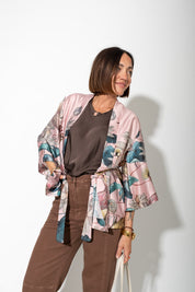 Kimono Lotus