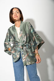 Kimono Lotus