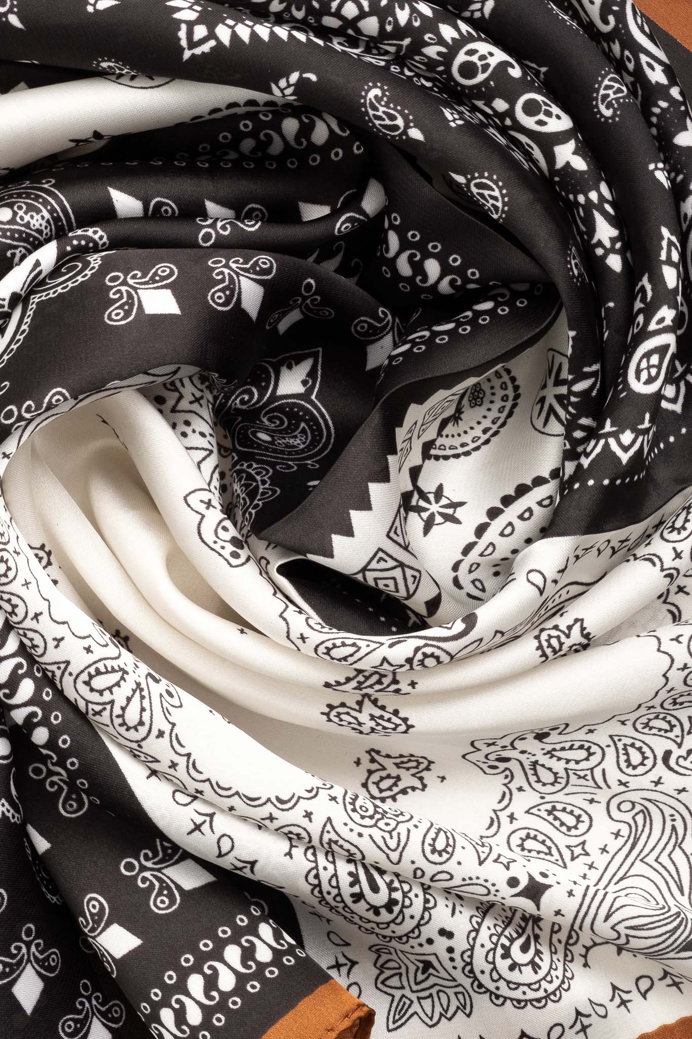 Bandana Gin