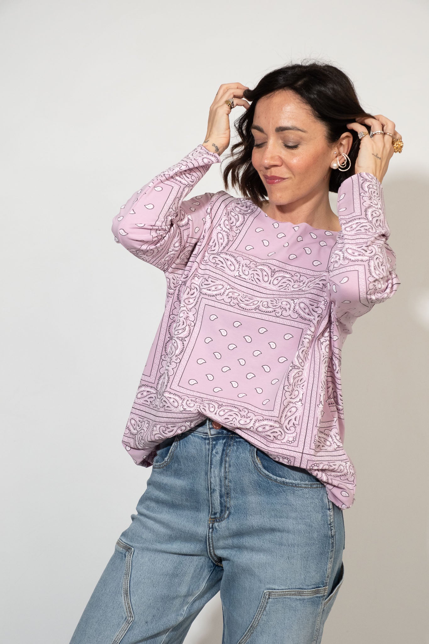 T-shirt over taglio laser bandita