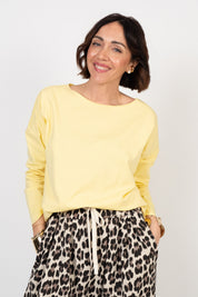 T-shirt over taglio laser