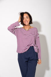 T-shirt over taglio laser a righe