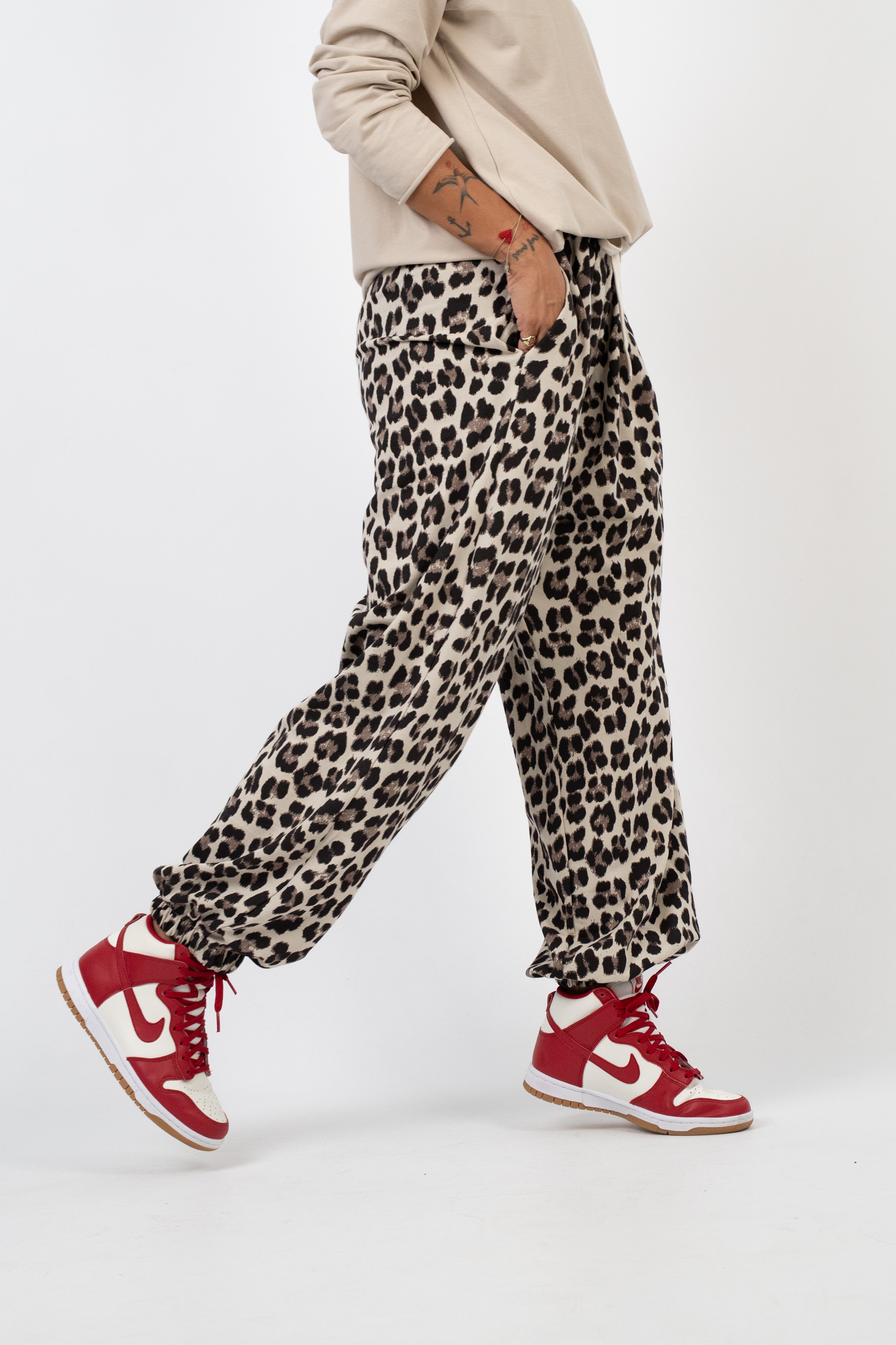 Pantalone Jogger Leggero Leopardato