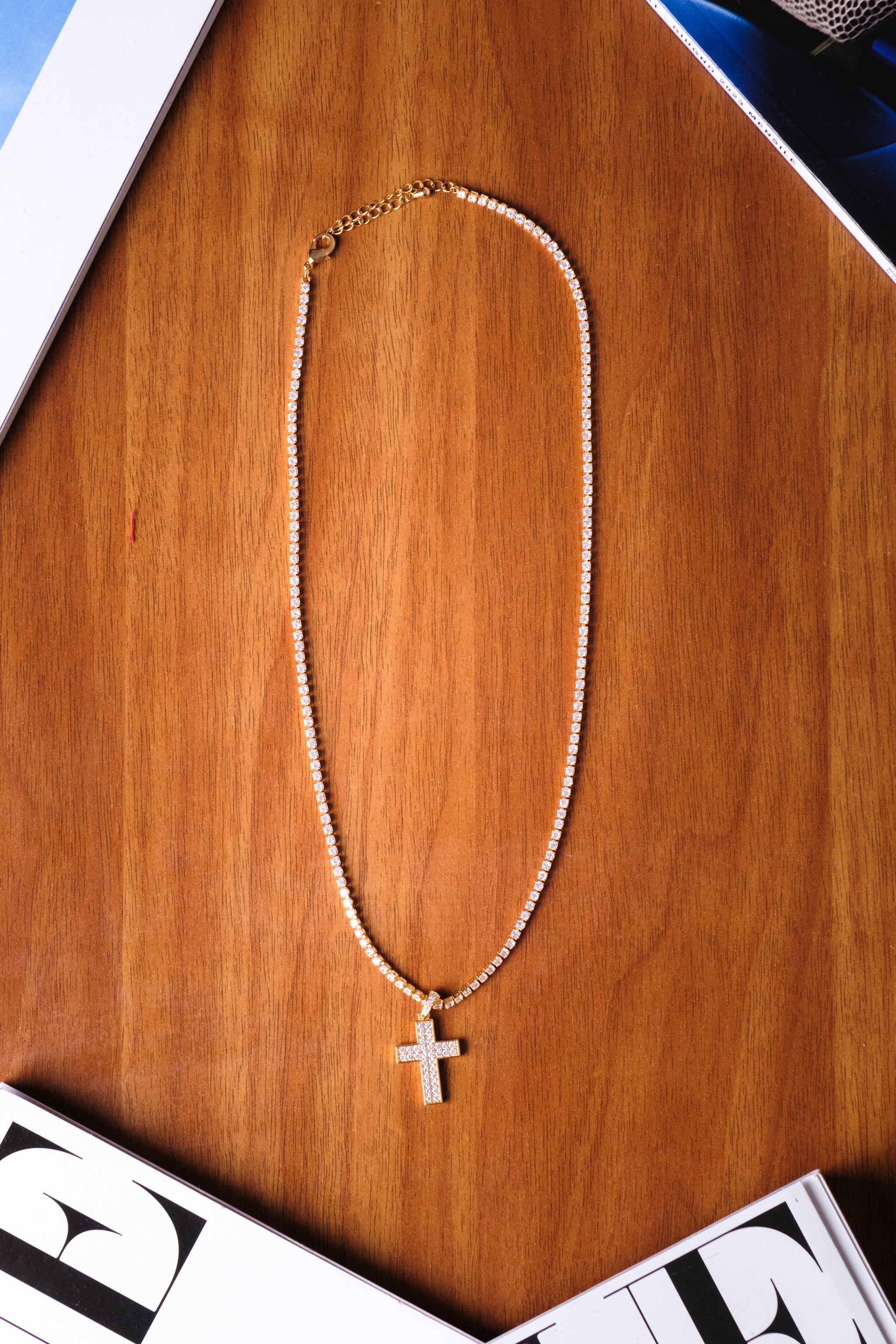 Collana Cross