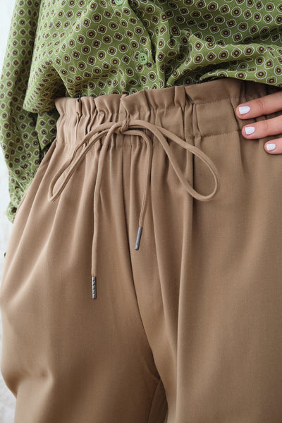Pantalone James
